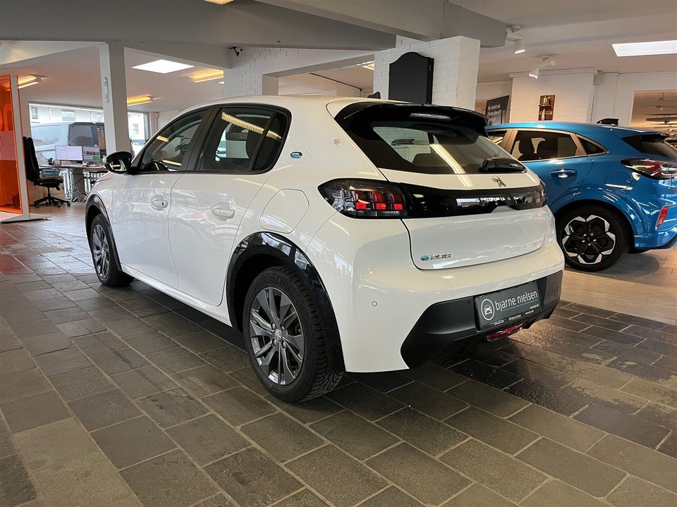 Peugeot e-208 50 Active Pack 5d