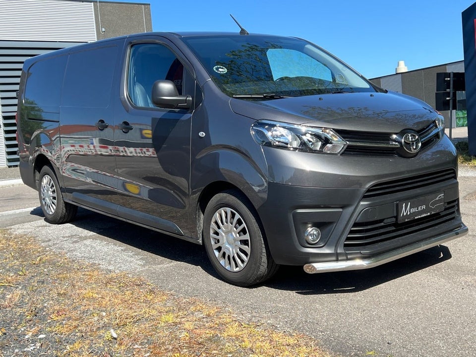 Toyota ProAce 2,0 D 144 Long Comfort Master aut. 4d
