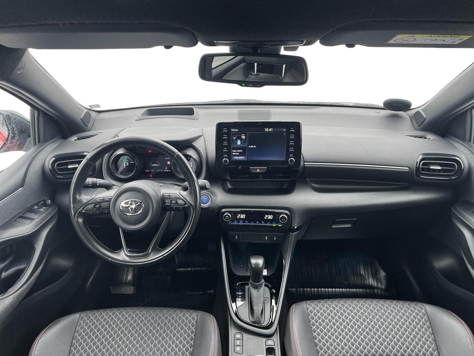 Toyota Yaris 1,5 Hybrid H3 Premier Edition e-CVT 5d