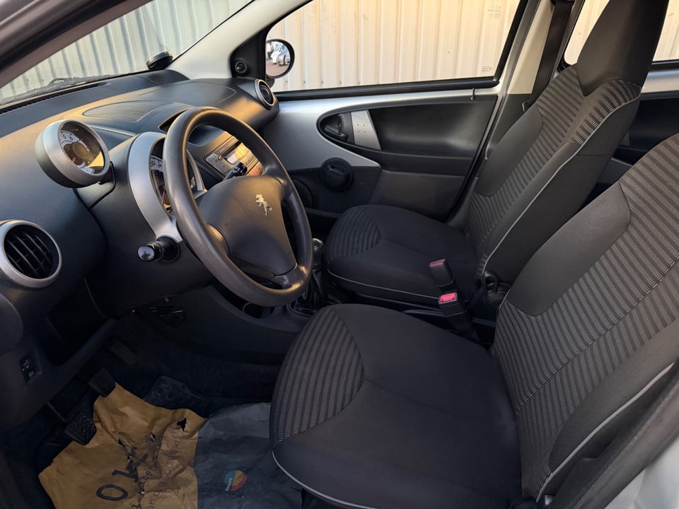 Peugeot 107 1,0 Motion Air 5d