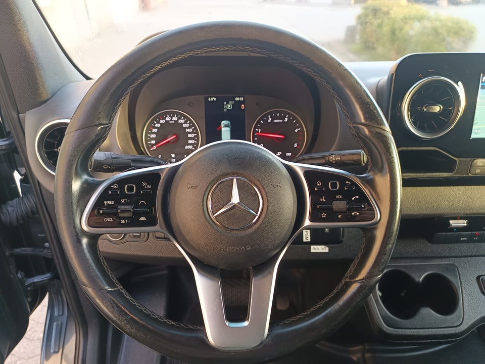 Mercedes Sprinter 319 2,0 CDi A3 Kassevogn aut. RWD