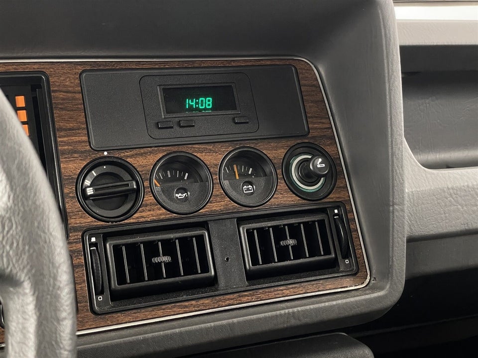 Ford Granada 2,8i GL aut. 4d