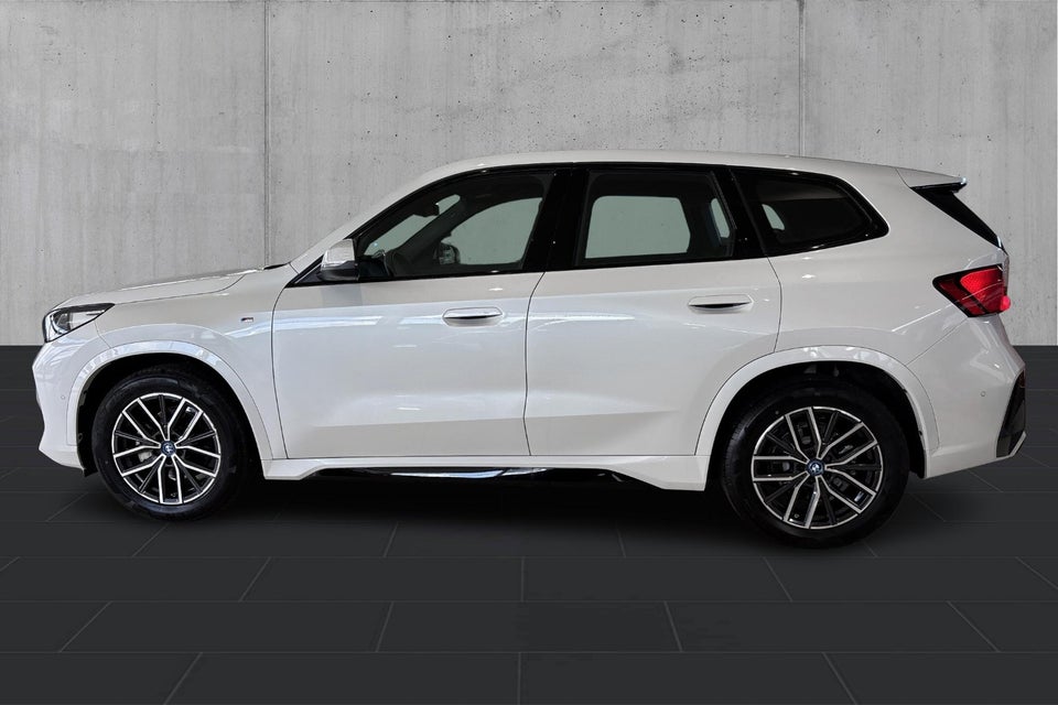 BMW iX1 eDrive20 M-Sport 5d