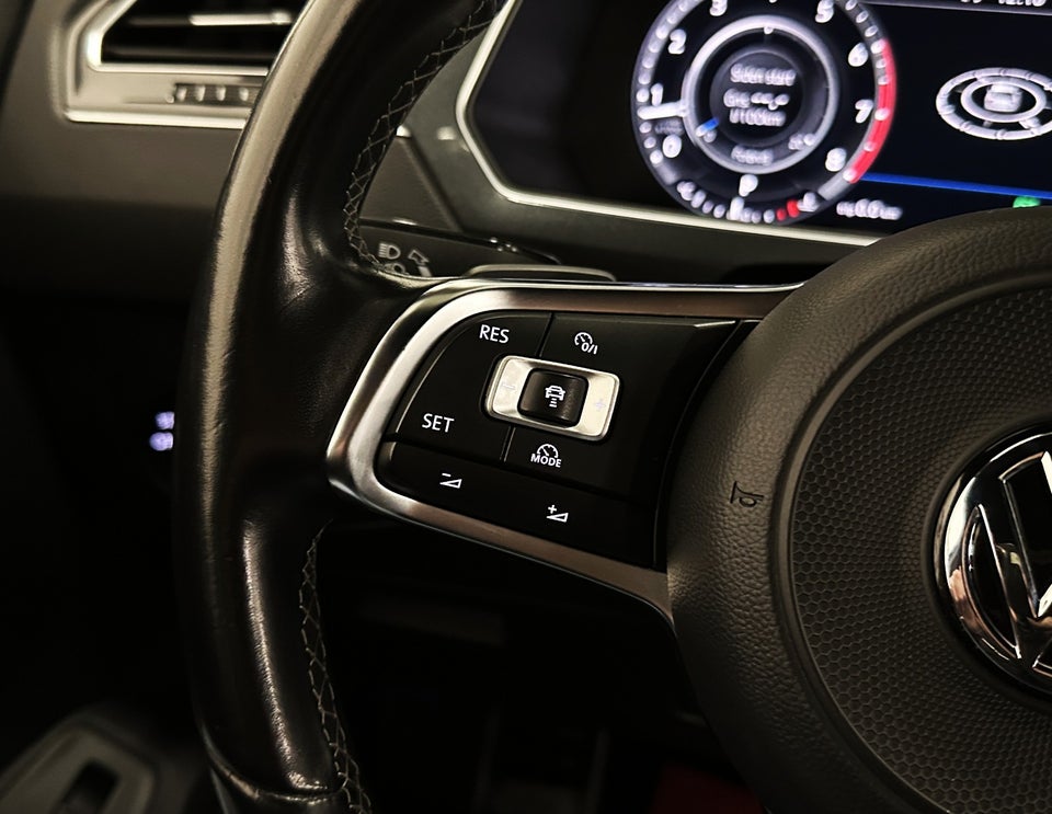 VW Tiguan 1,4 TSi 150 R-line DSG 4Motion 5d