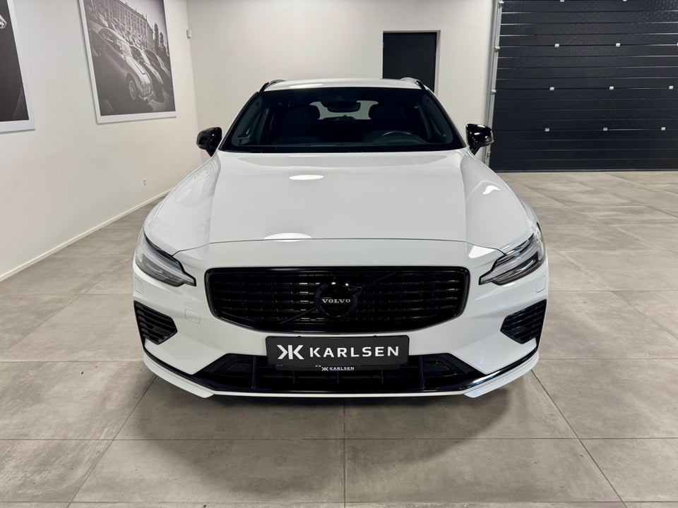 Volvo V60 2,0 T8 ReCharge R-Design aut. AWD 5d