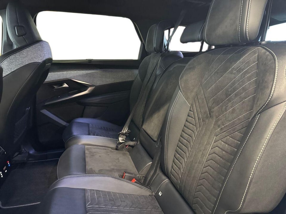 Peugeot e-5008 77 GT Pack 7prs 5d
