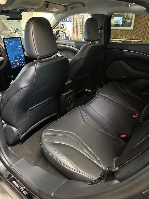 Ford Mustang Mach-E 70 Premium Standard Range 5d