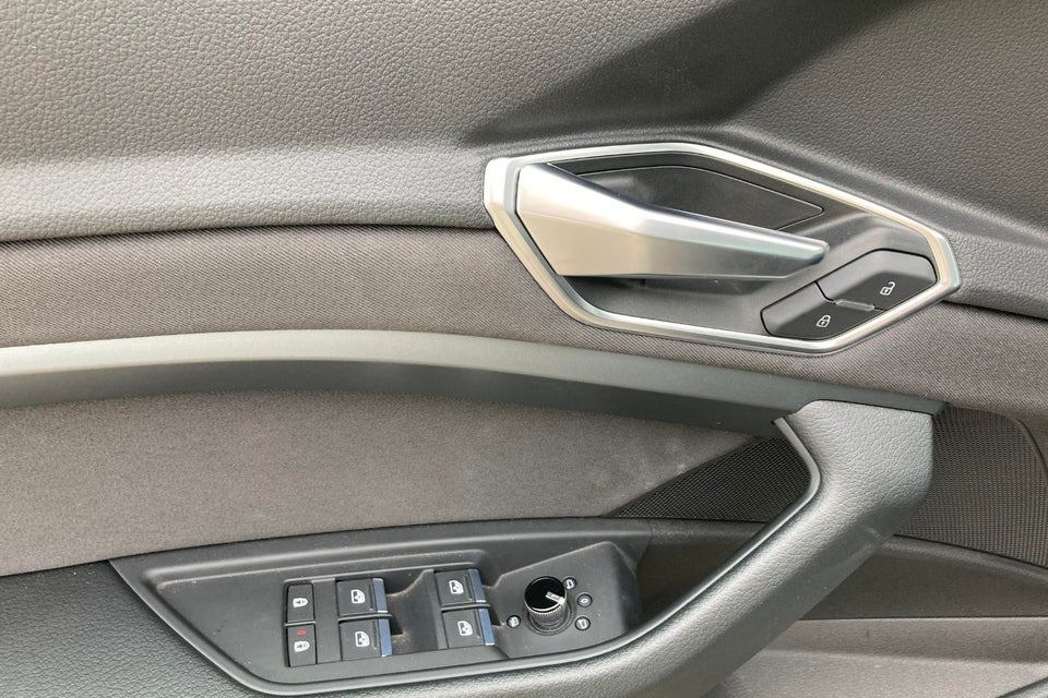 Audi e-tron 50 quattro 5d