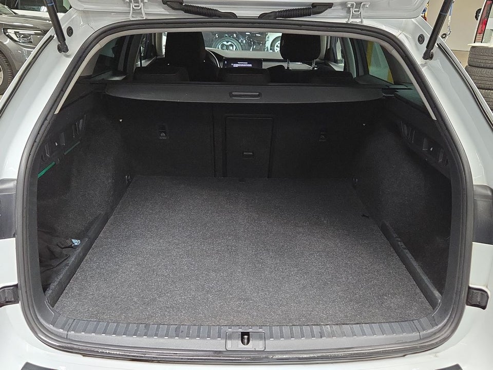 Skoda Octavia 1,4 TSi iV Plus Combi DSG 5d