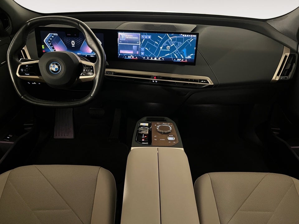 BMW iX xDrive40 Supercharged 5d