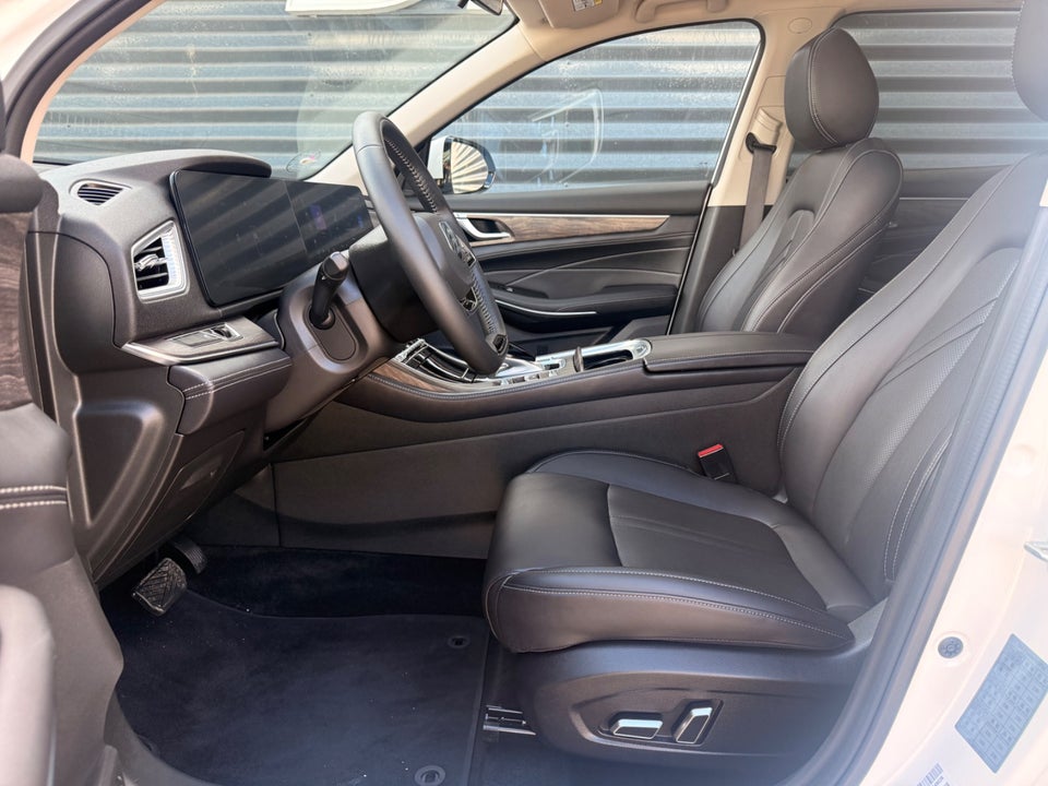Navor E5 1,5 PHEV Rock 5d