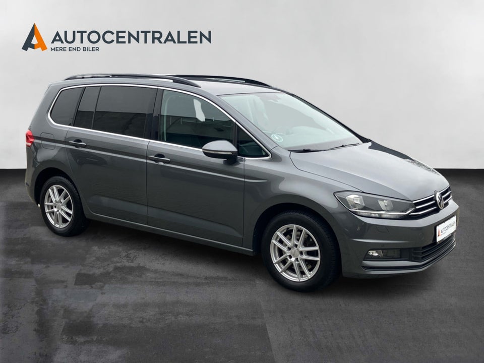 VW Touran 1,6 TDi 115 Comfortline Connect DSG 7prs 5d