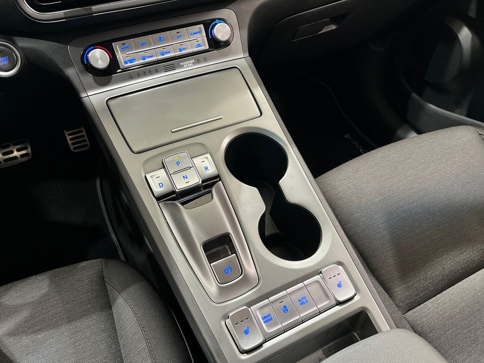 Hyundai Kona 64 EV Select 5d