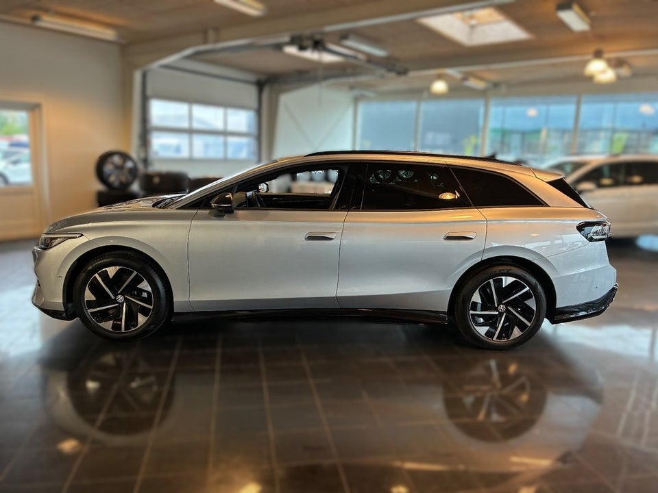 VW ID.7 77 Pro Tourer 5d