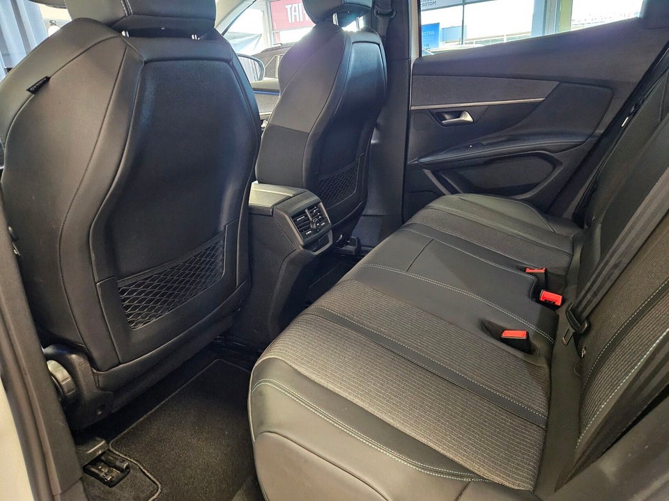 Peugeot 3008 1,6 Hybrid Performance Sport Limited EAT8 5d