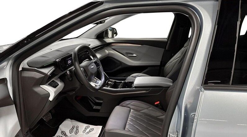 Ford Explorer 77 Premium Extended Range 5d