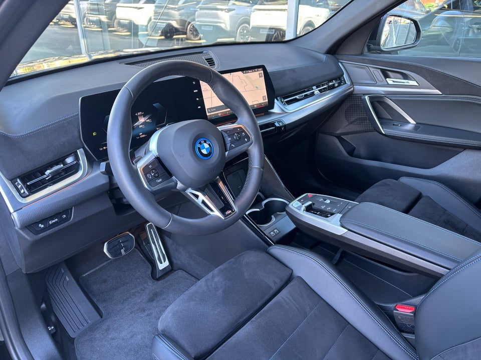 BMW iX2 eDrive20 M-Sport Premium 5d
