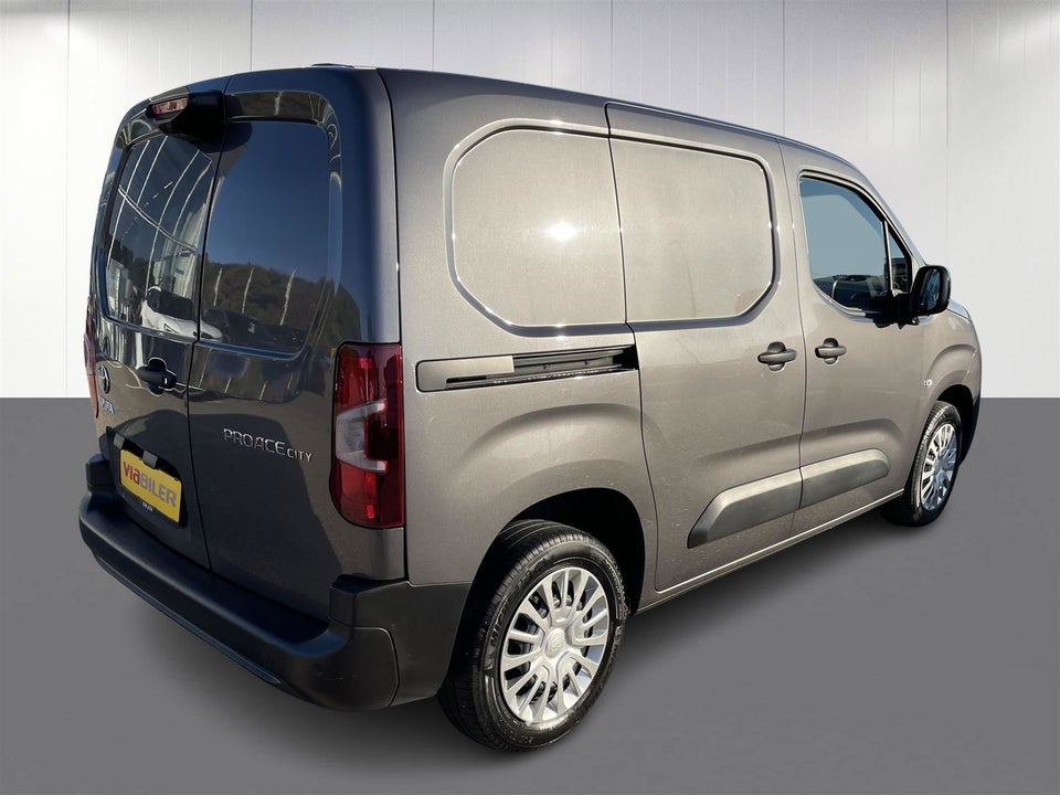 Toyota ProAce City 1,5 D 102 Medium Comfort 6d