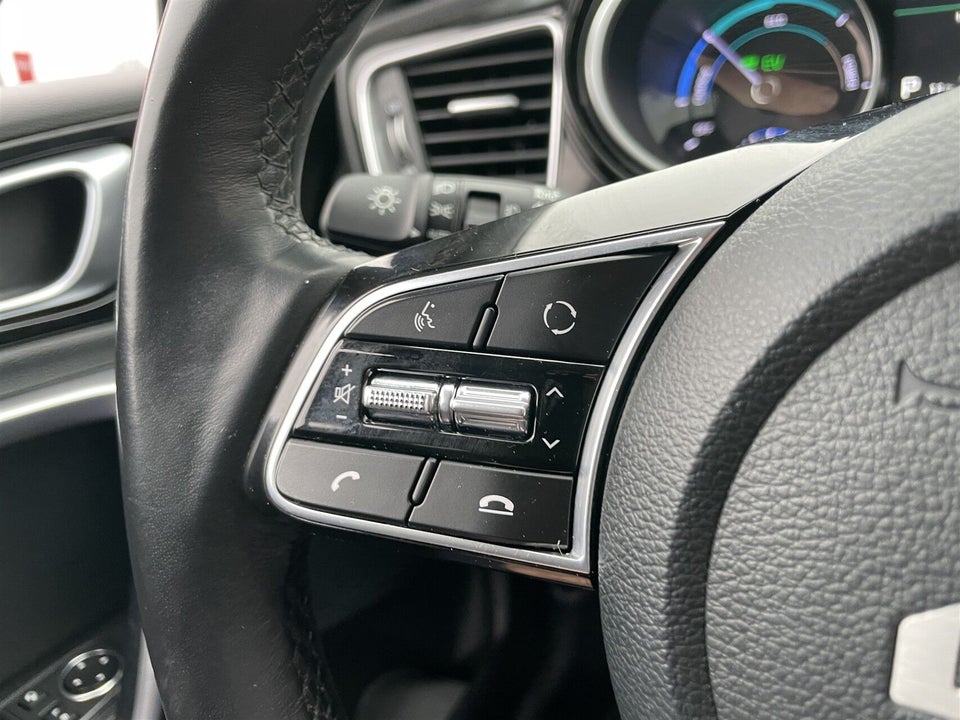 Kia XCeed 1,6 PHEV Upgrade DCT 5d