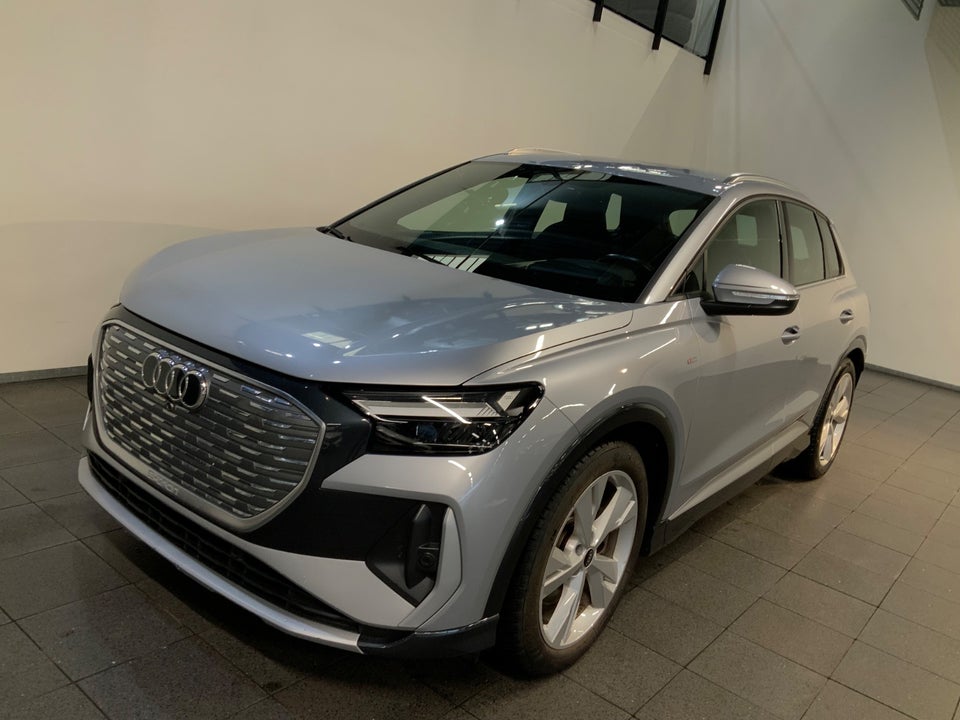 Audi Q4 e-tron 40 S-line 5d