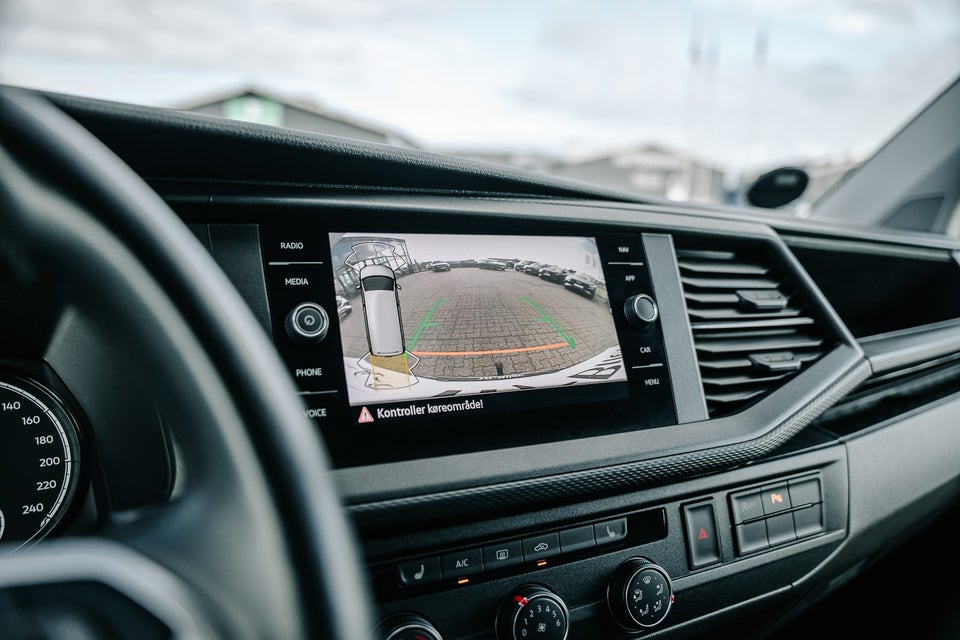 VW Transporter 2,0 TDi 150 Kassevogn DSG lang