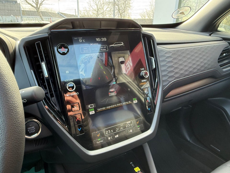 Subaru Forester 2,0 e-Boxer Touring L-tr. 5d