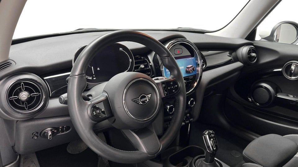 MINI Cooper SE Essential 3d