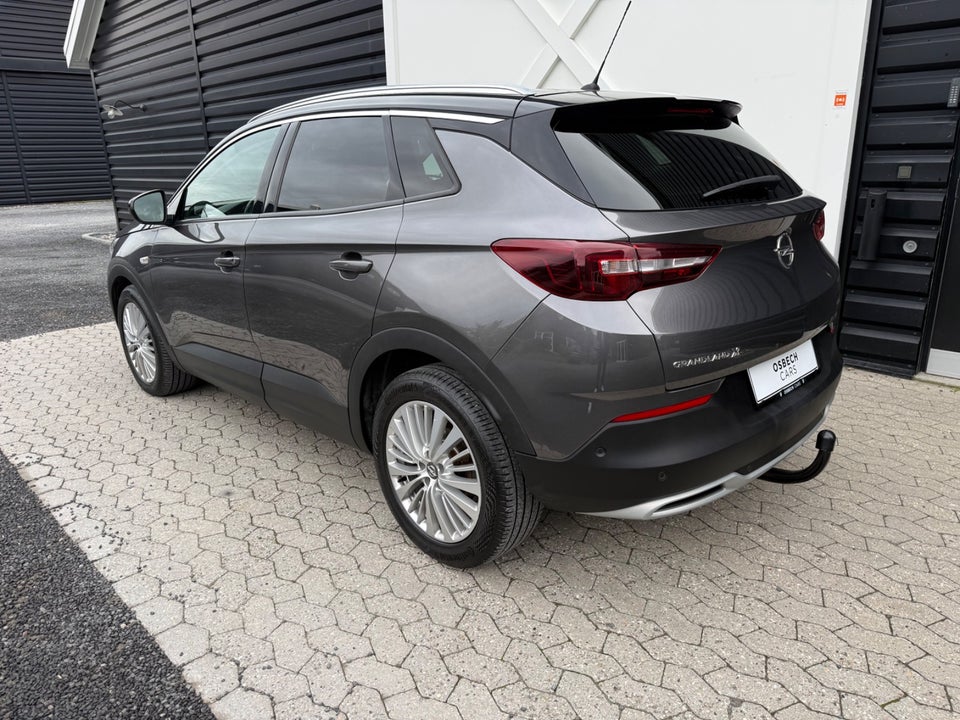 Opel Grandland X 1,2 T 130 Elegance aut. 5d