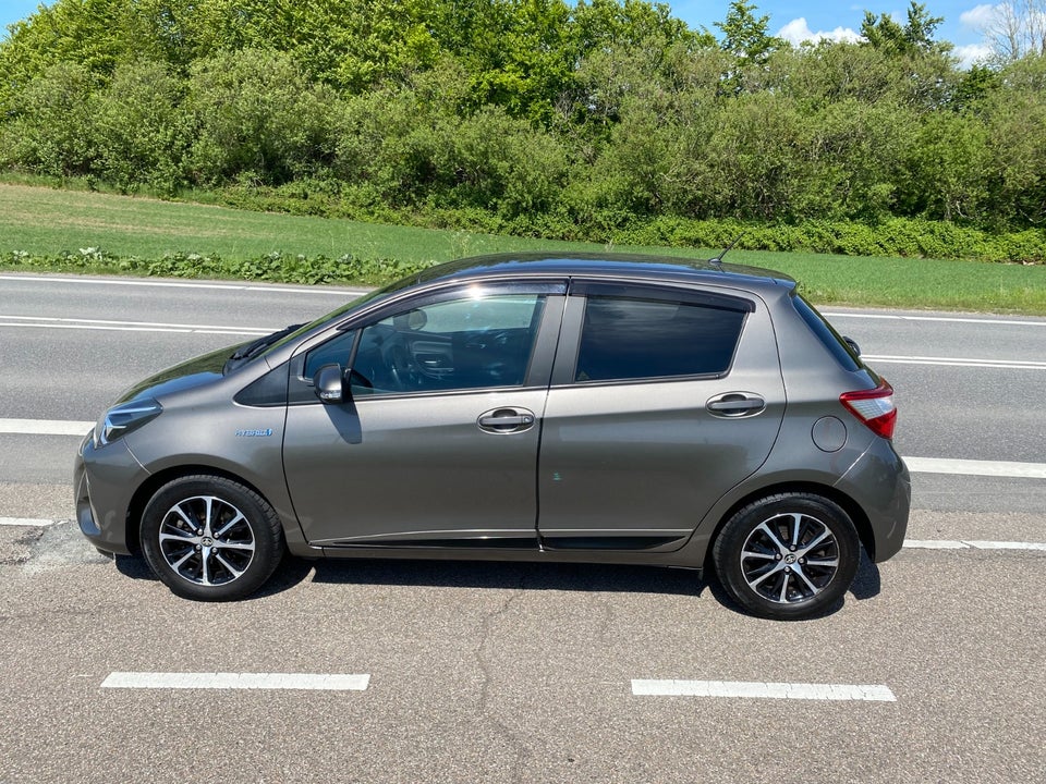 Toyota Yaris 1,5 Hybrid H2 Premium e-CVT 5d