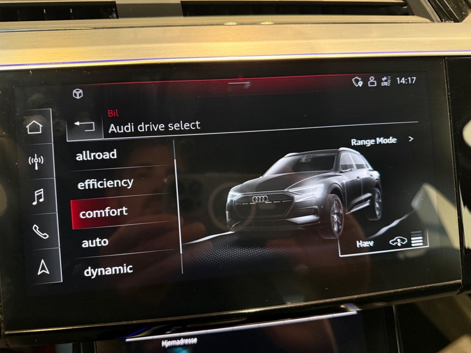 Audi Q8 e-tron 55 Advanced S-line quattro 5d