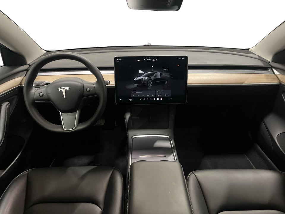 Tesla Model 3 RWD 4d