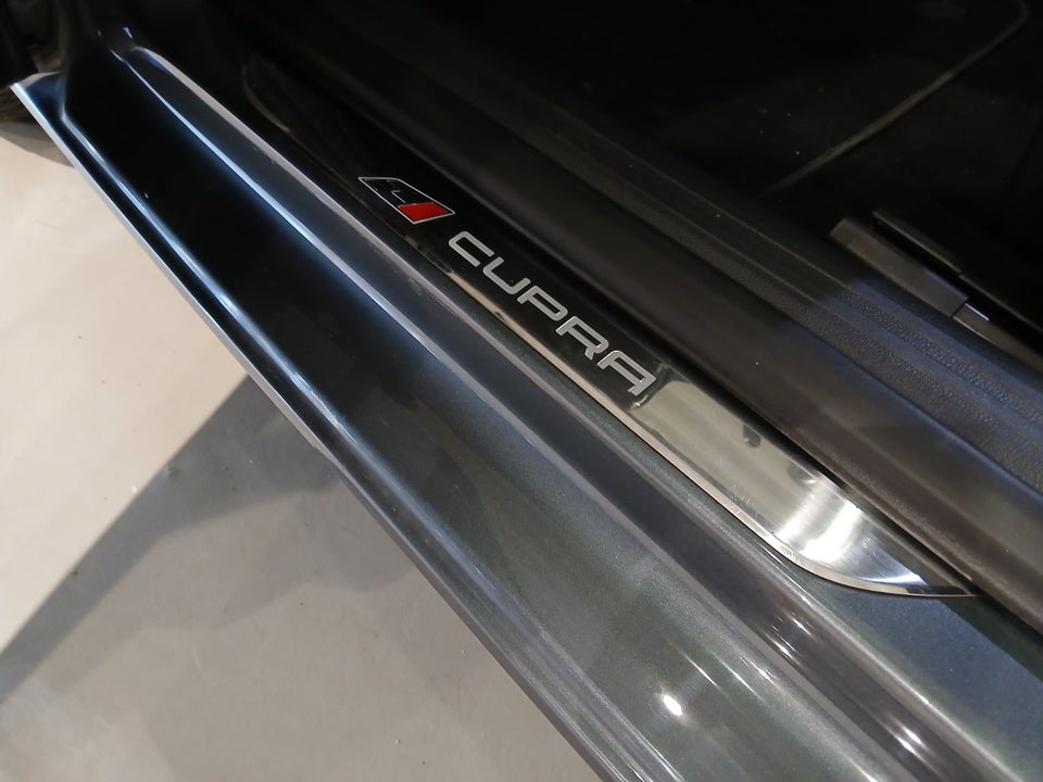 Seat Leon 2,0 TSi 300 Cupra ST DSG 5d