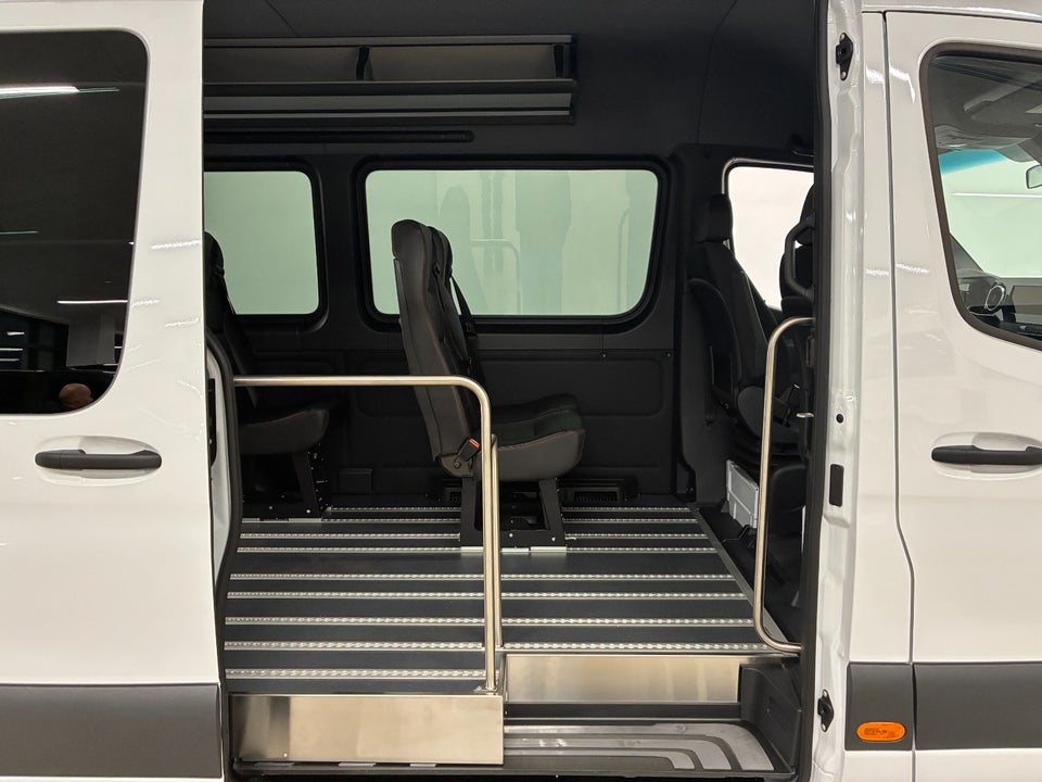 Mercedes Sprinter 317 2,0 CDi A2 Tourer PRO aut. RWD