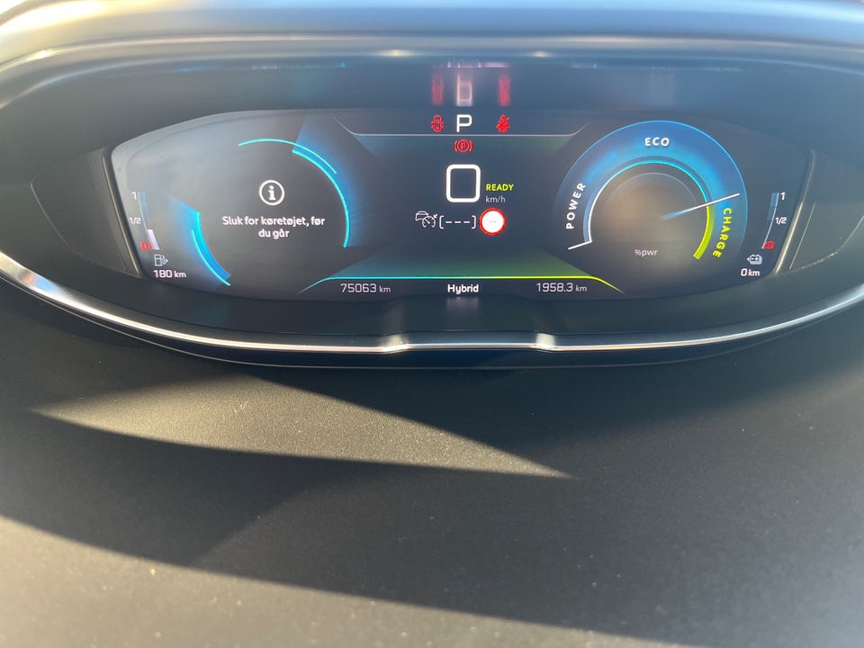 Peugeot 3008 1,6 Hybrid Allure Pack EAT8 5d