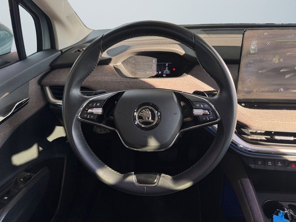 Skoda Enyaq 60 iV Plus 5d