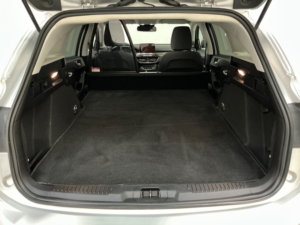 Ford Focus 1,5 EcoBlue Active Business stc. Van 5d