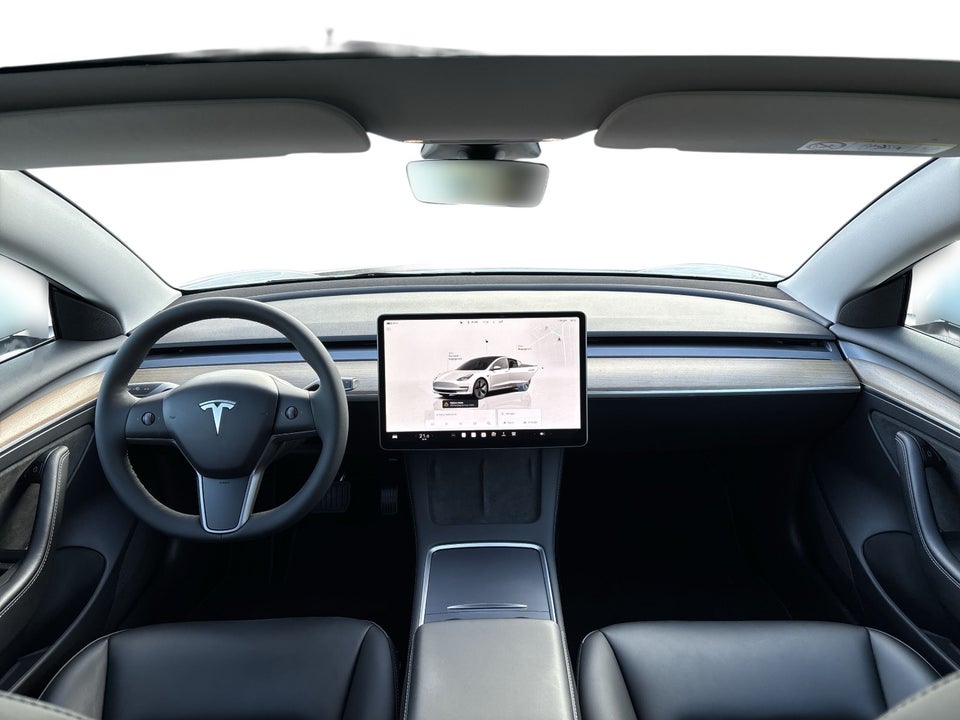 Tesla Model 3 RWD 4d