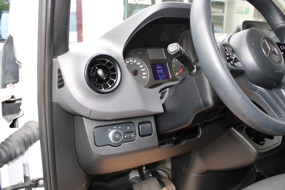 Mercedes Sprinter 317 2,0 CDi A2 Kassevogn aut. RWD