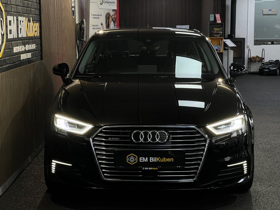 Audi A3 1,4 e-tron Sportback S-tr. 5d