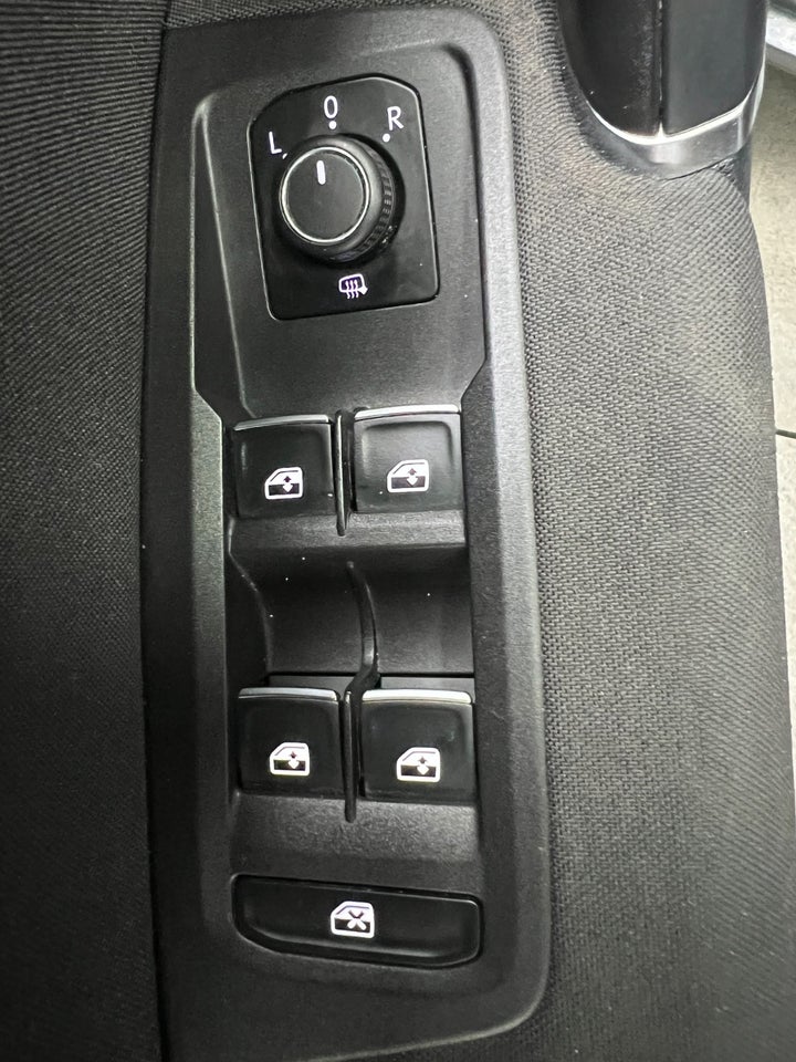 VW Touran 2,0 TDi 150 Comfortline 7prs 5d