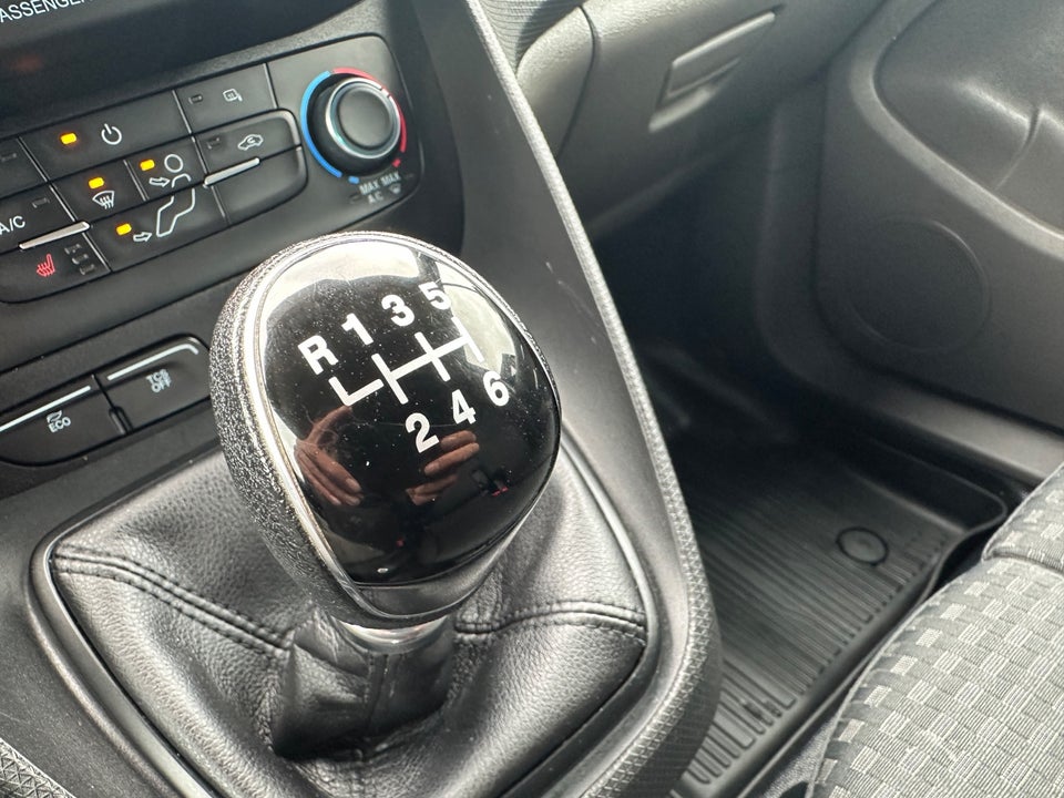 Ford Transit Connect 1,5 TDCi 100 Trend kort
