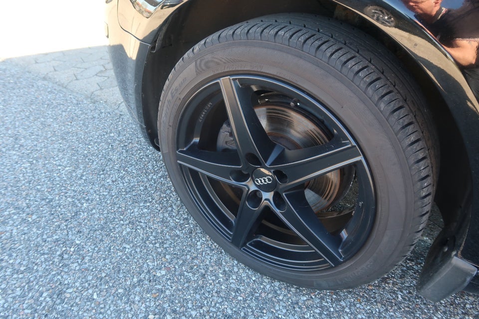 Audi A3 2,0 TDi 140 Ambiente Sportback 5d