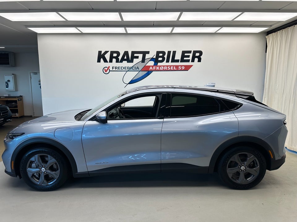 Ford Mustang Mach-E 75 Standard Range 5d