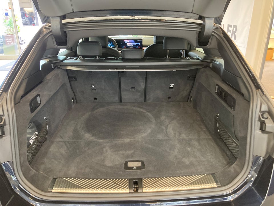 BMW i5 xDrive40 Touring M-Sport 5d