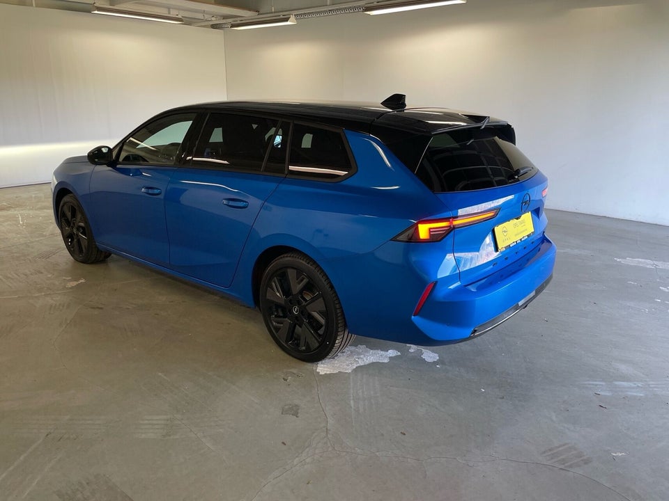 Opel Astra-e 54 GS Sports Tourer 5d