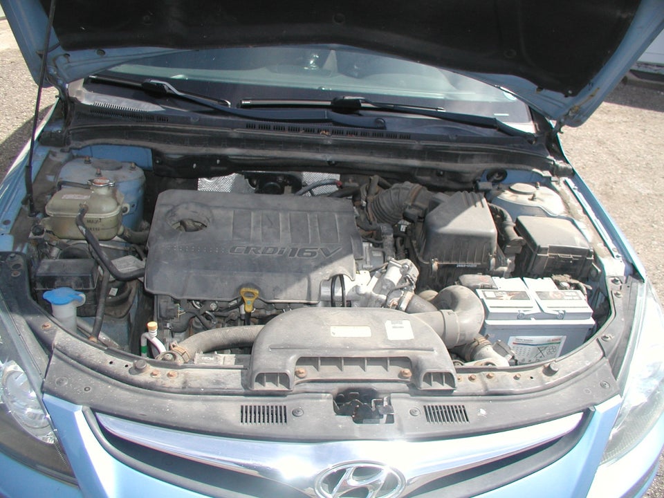 Hyundai i30 1,6 CRDi 90 Classic CW 5d