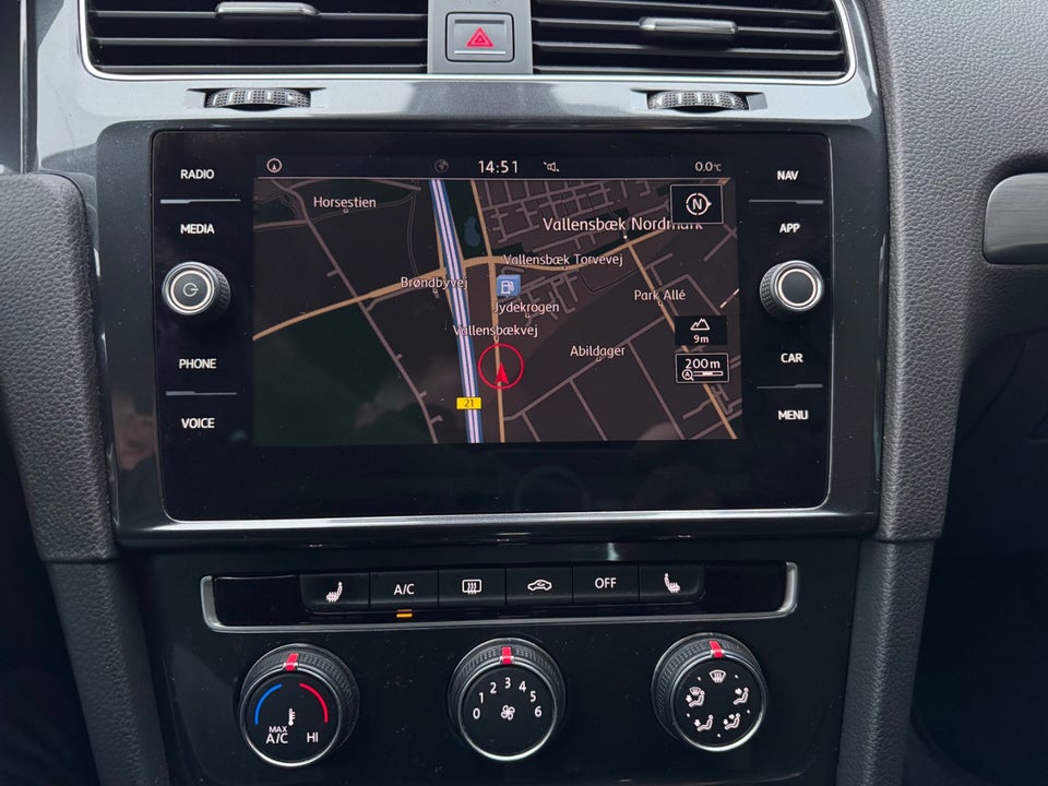 VW Golf VII 1,6 TDi 115 Comfortline Variant DSG 5d