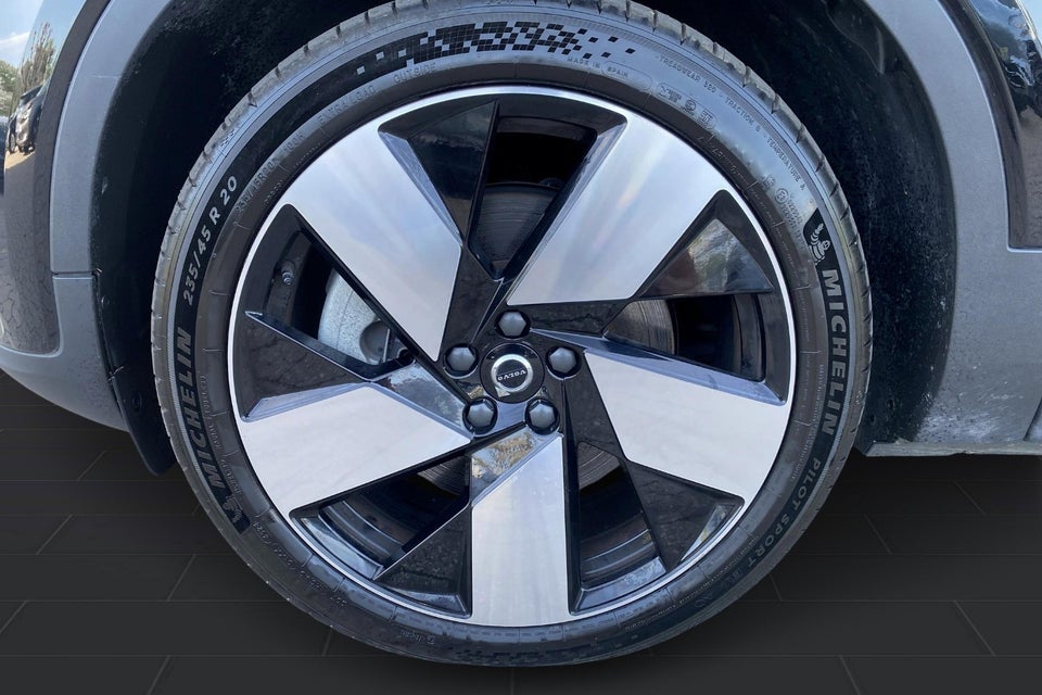 Volvo XC40 P8 ReCharge Twin Plus 5d