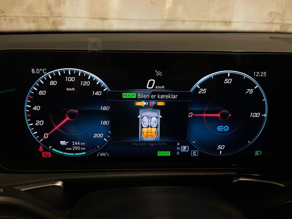 Mercedes EQB300 AMG Line 4Matic 5d