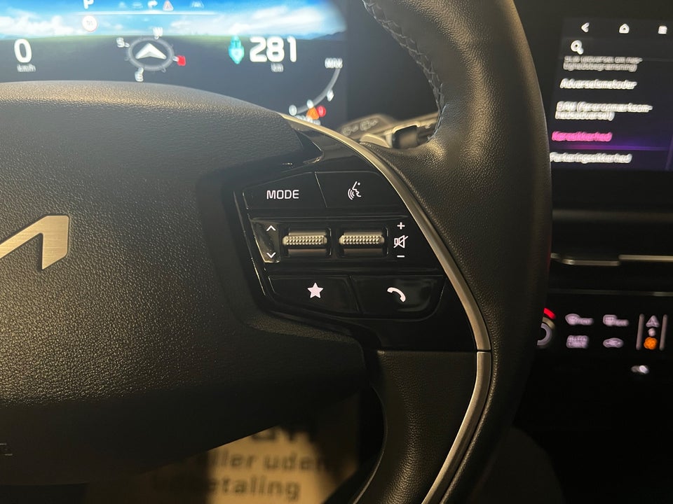 Kia Niro 64 EV Access Plus 5d